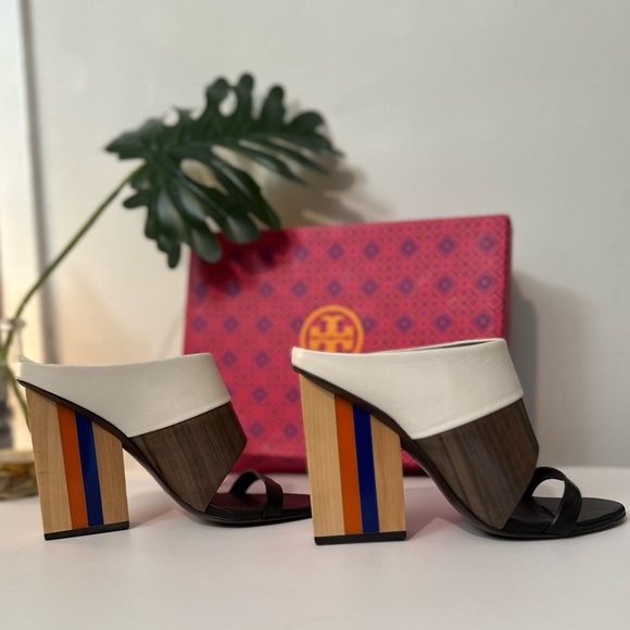 TORY BURCH
Mika Colorblock Leather Mule Sandals - Picture 4 of 8